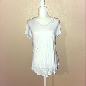 🌟SALE⭐️ Hi-Low White Tunic Style Type Top